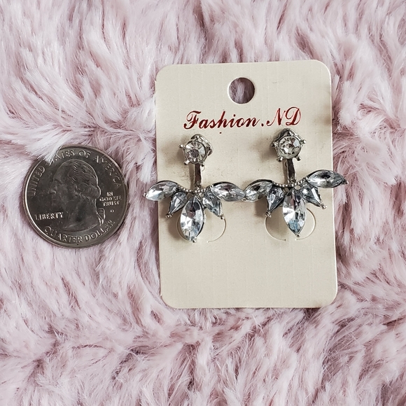 🍍Clear Gem Earrings - Picture 3 of 3